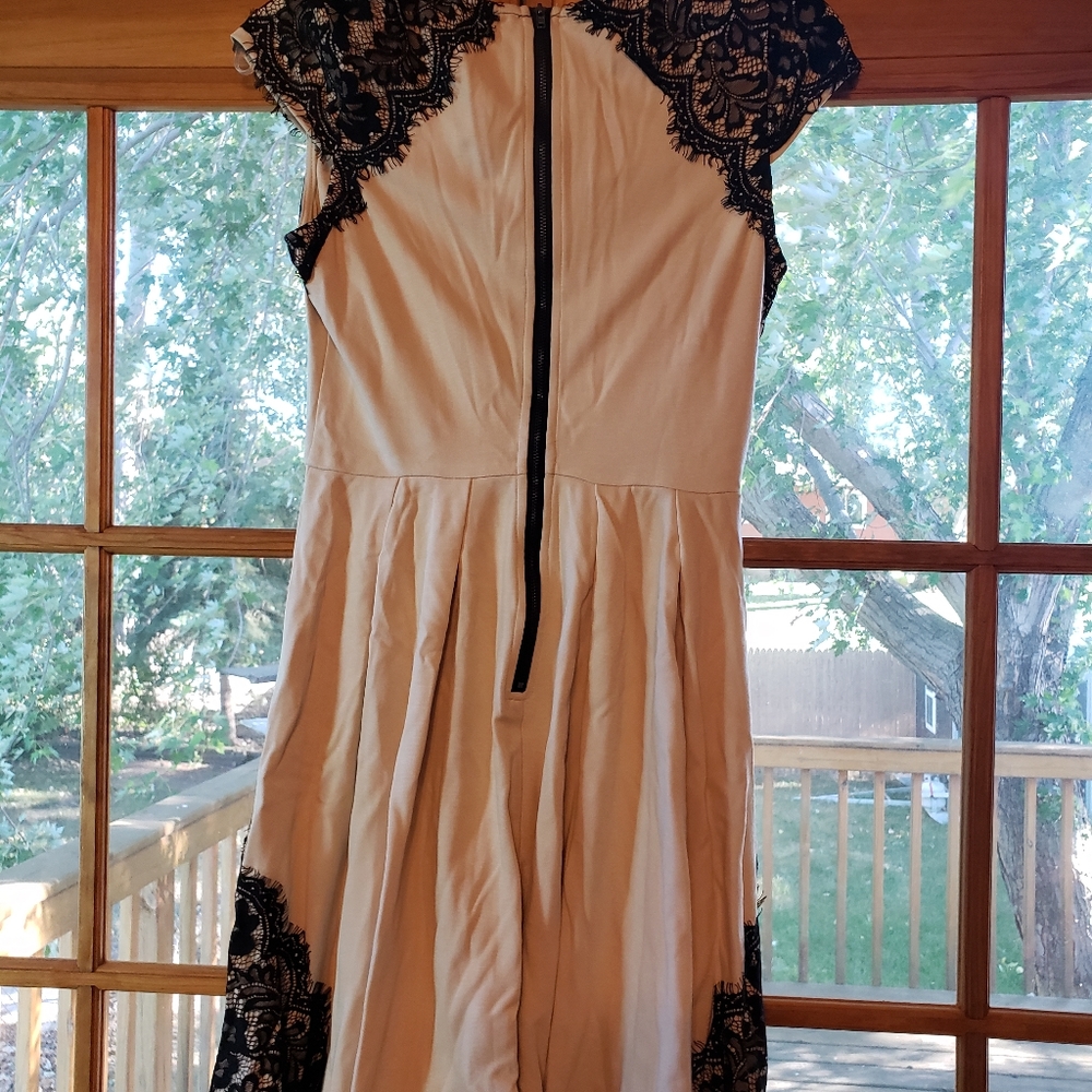 Dress - Picture 4 of 4